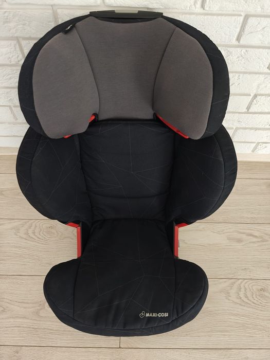 Foteliki Maxsi Cosi