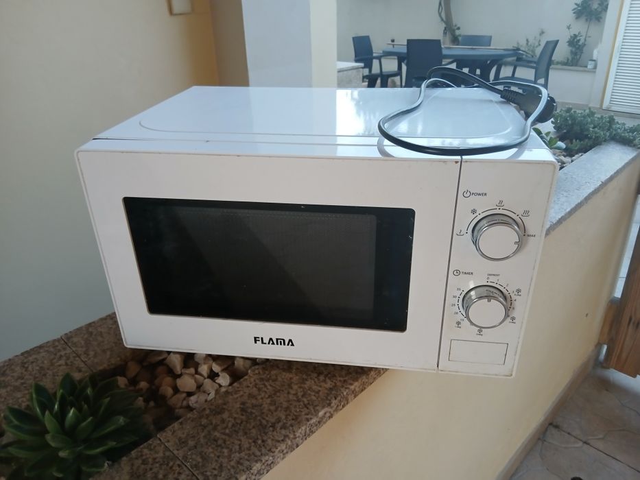Micro-ondas Flama