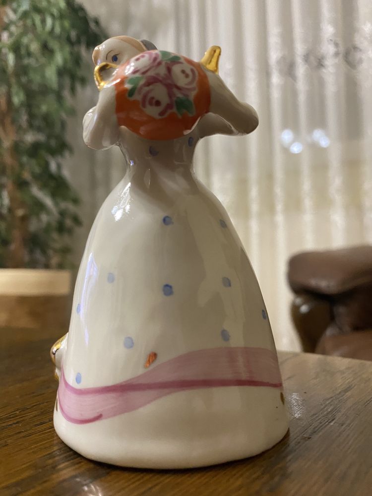 Figurka made in USSR kolekcjonerska porcelanowa kobieta z dzbanem