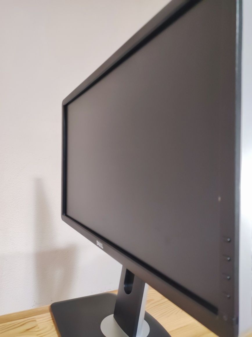 Монітор 23" DELL U2312HMT