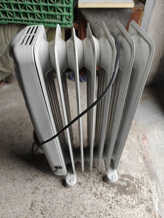 Продам обігрівач масляний Tesy