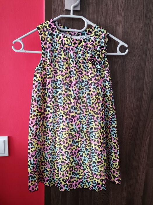 Kolorowa sukienka dxiewczęca