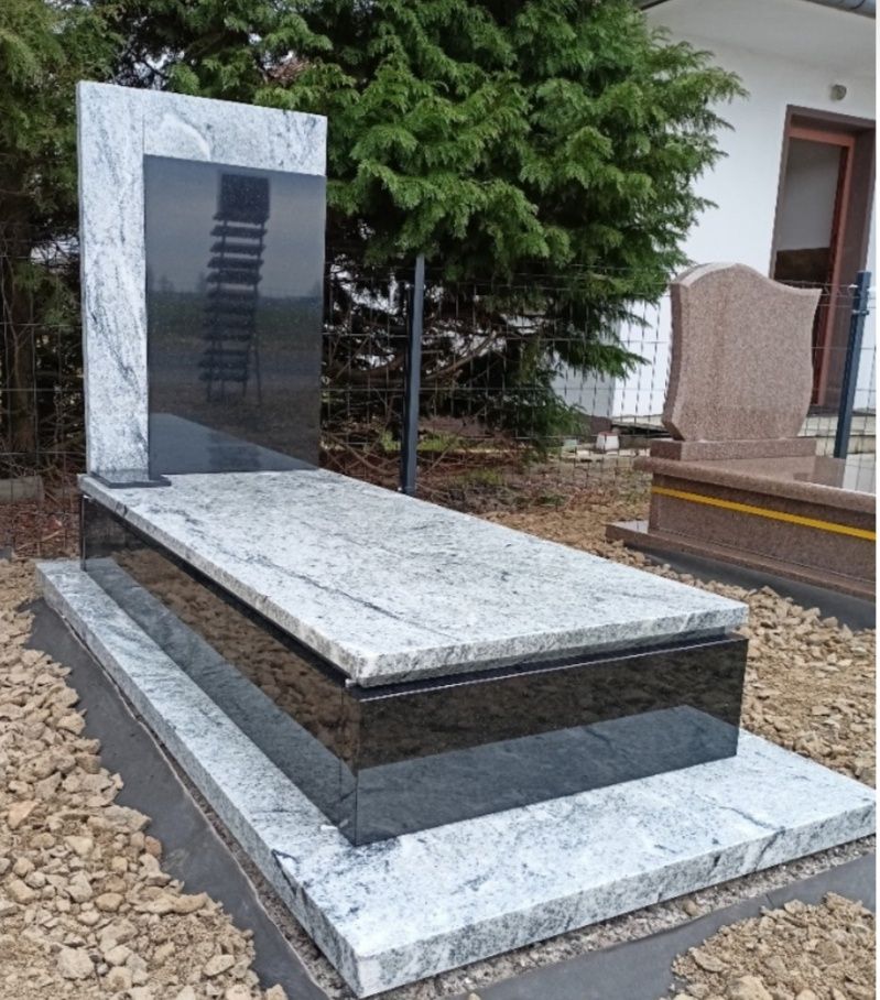 Nagrobki granitowe i Parapety