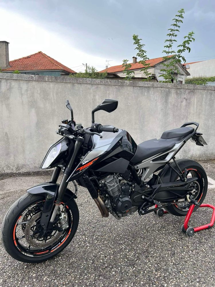 KTM Duke 790 SCProject 2018 Preço apenas até 30 de Junho