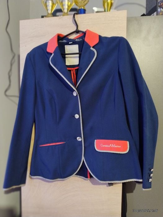 Sprzedam granatowy frak rozm M