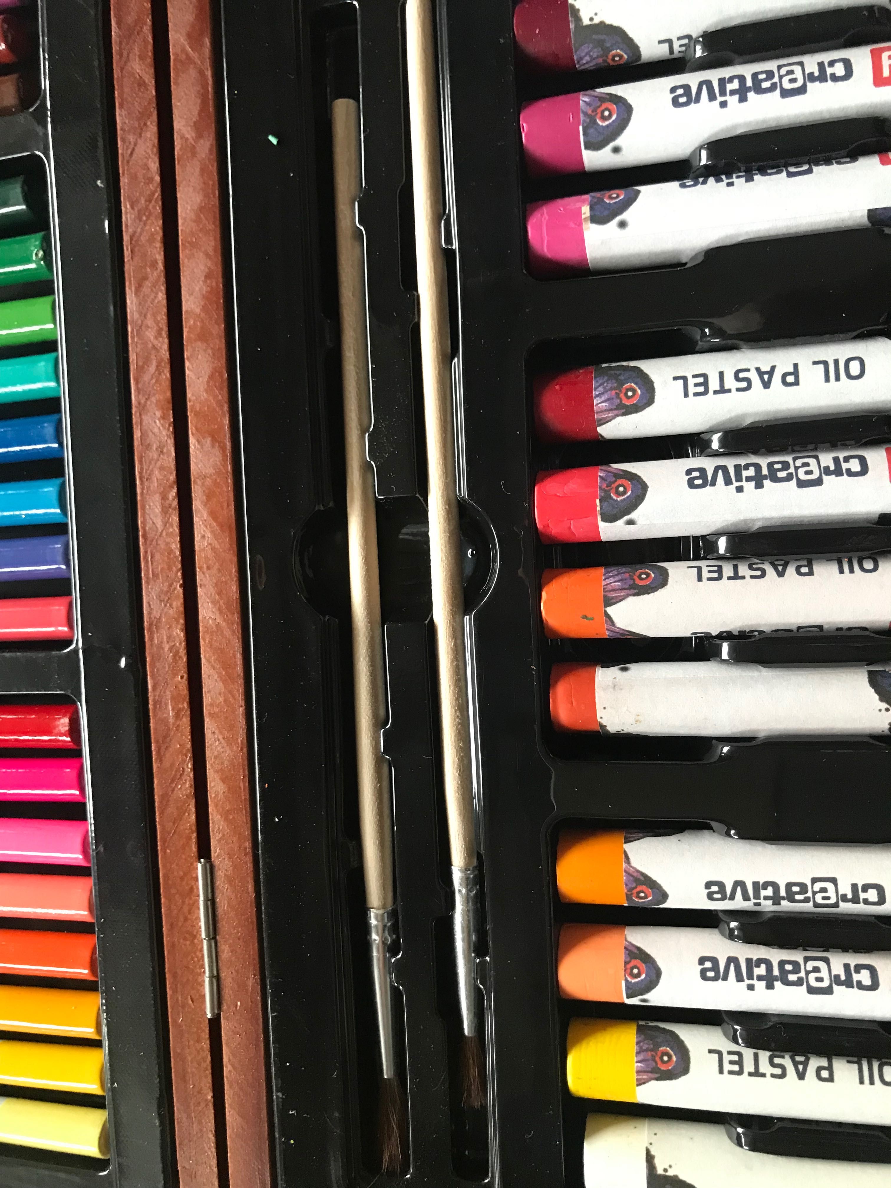Kredki, pastele olejne,ołówki, farby, pędzle-zestaw Easy creactive 79