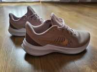 Sprzedam buty nike damskie rozmiar 37.5