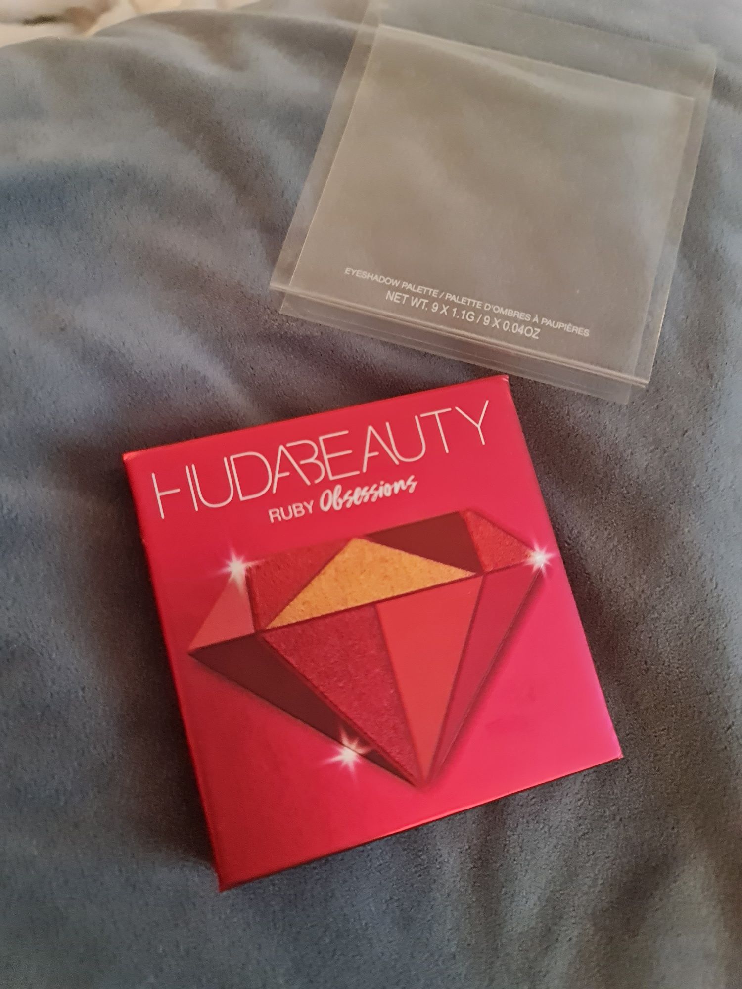 Nowe cienie Huda Beauty