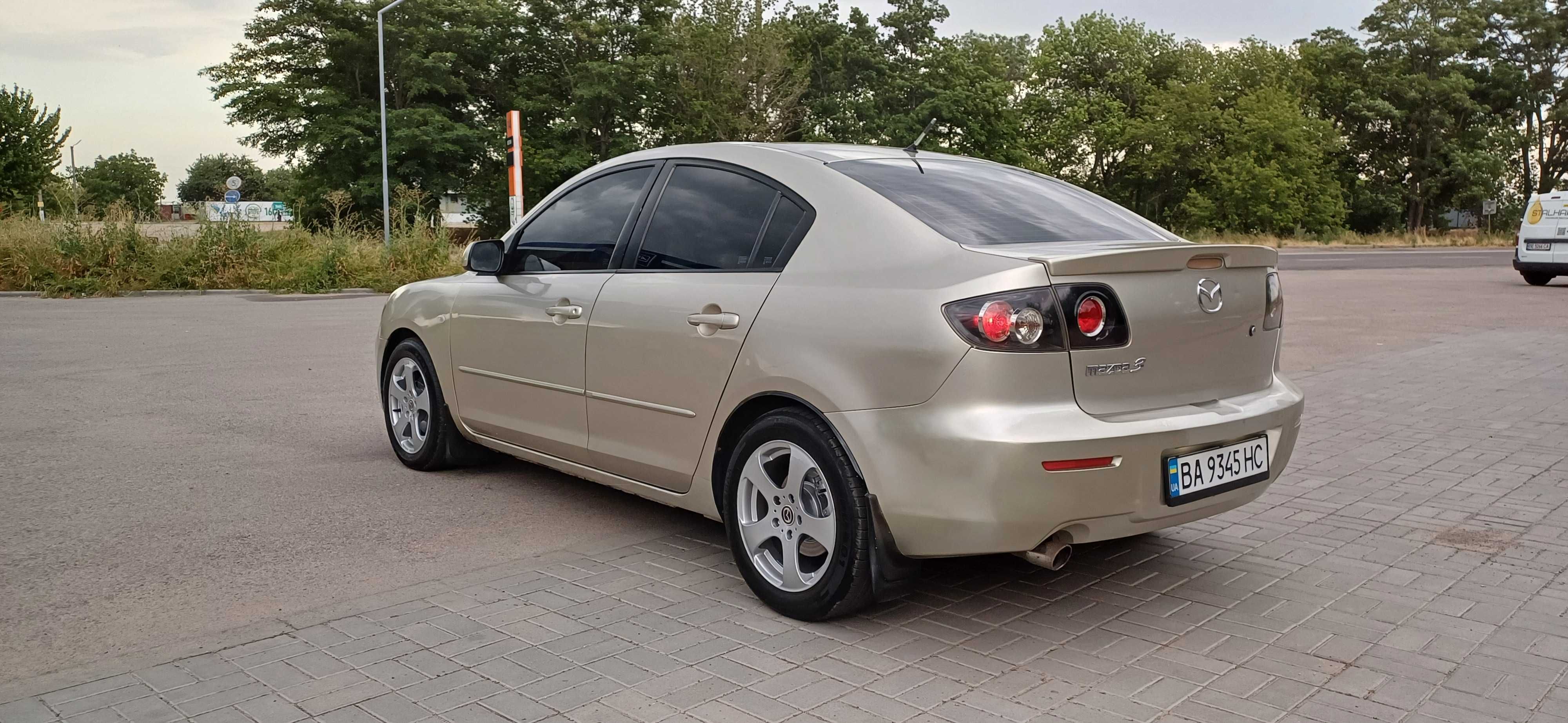 Mazda 3 Автомат 1.6 ГАЗ-Бензин офіційна у відмінному стані