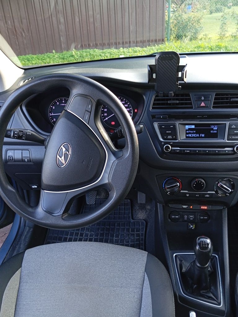 Sprzedam Hyundai i20 LPG, bardzo dobry stan, bezwypadkowy
