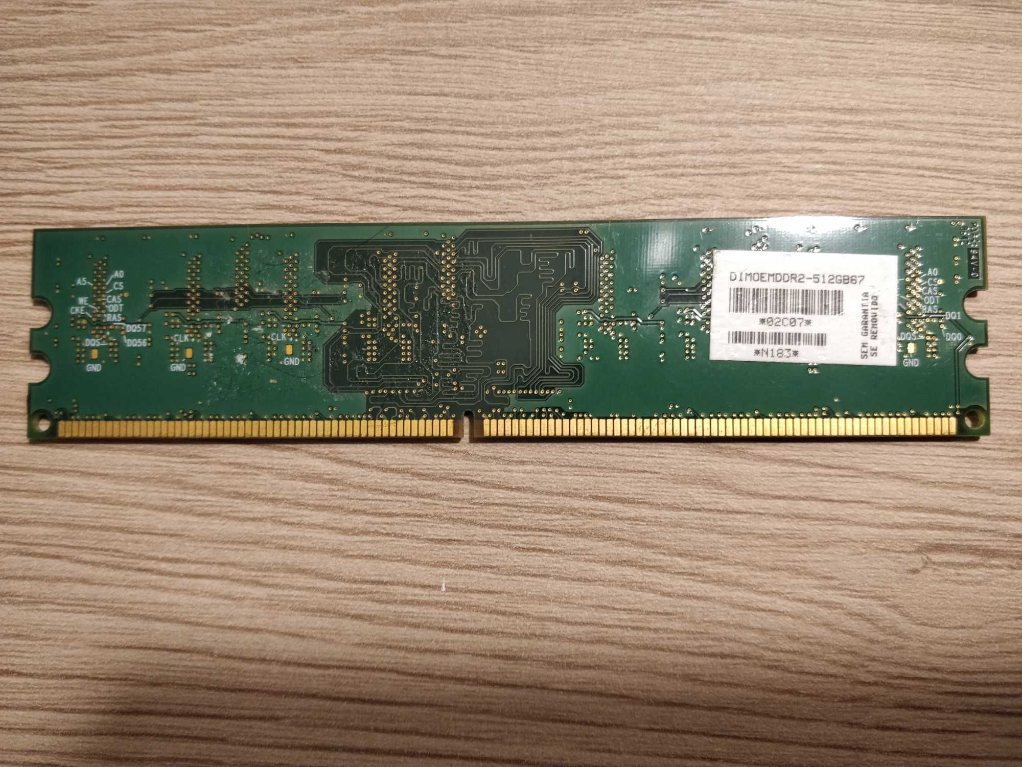 Memória RAM 512MB PC2-5300U 667Mhz