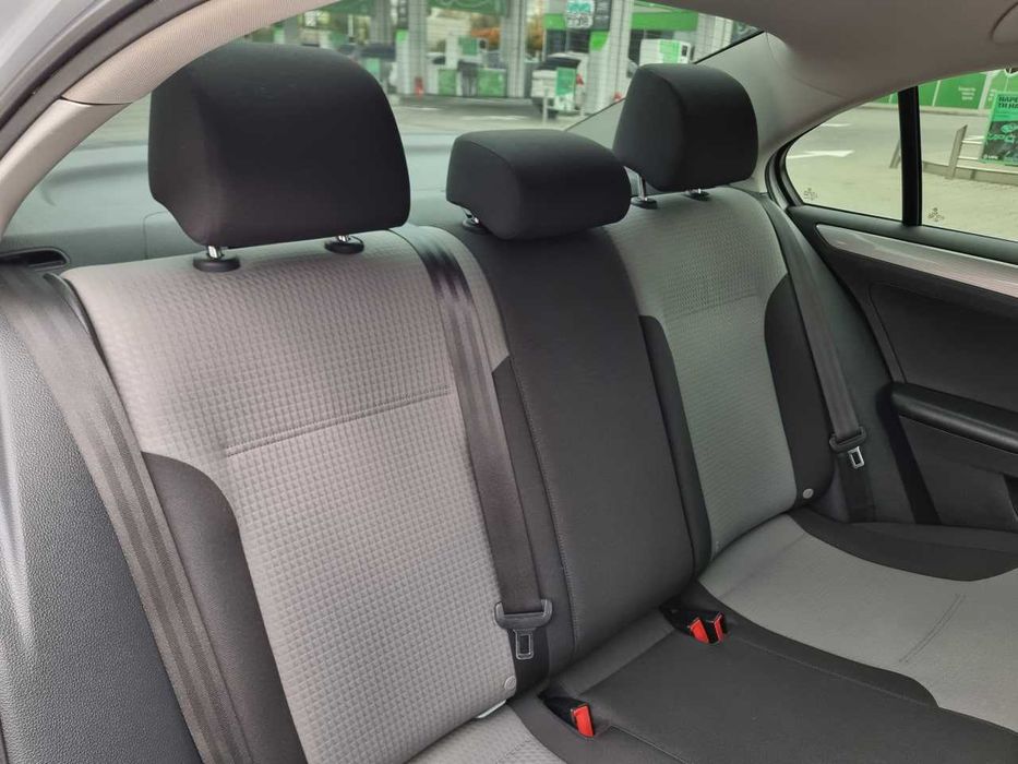 Продам  Volkswagen Jetta 2017. Можна в розстрочку, під викуп.