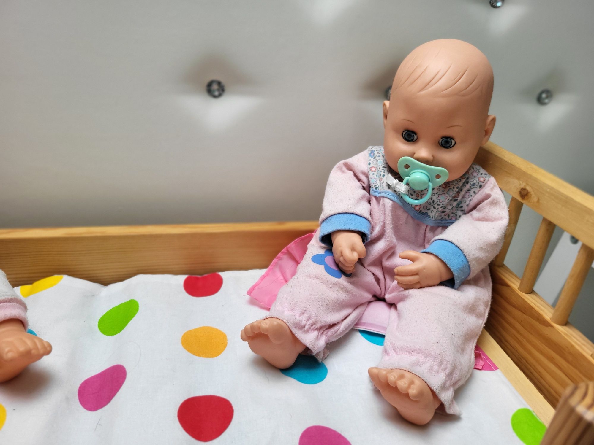 Łóżeczko piętrowe GOKI  drewniane dla lalek i dwa bobasy