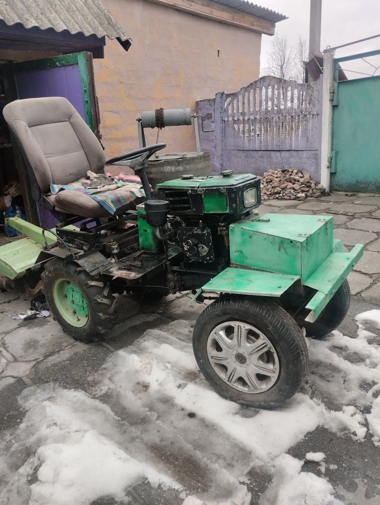 Мотоблок, міні трактор, зубр