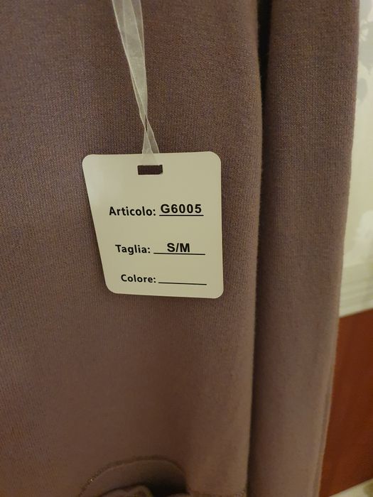 Fioletowy cienki sweterek