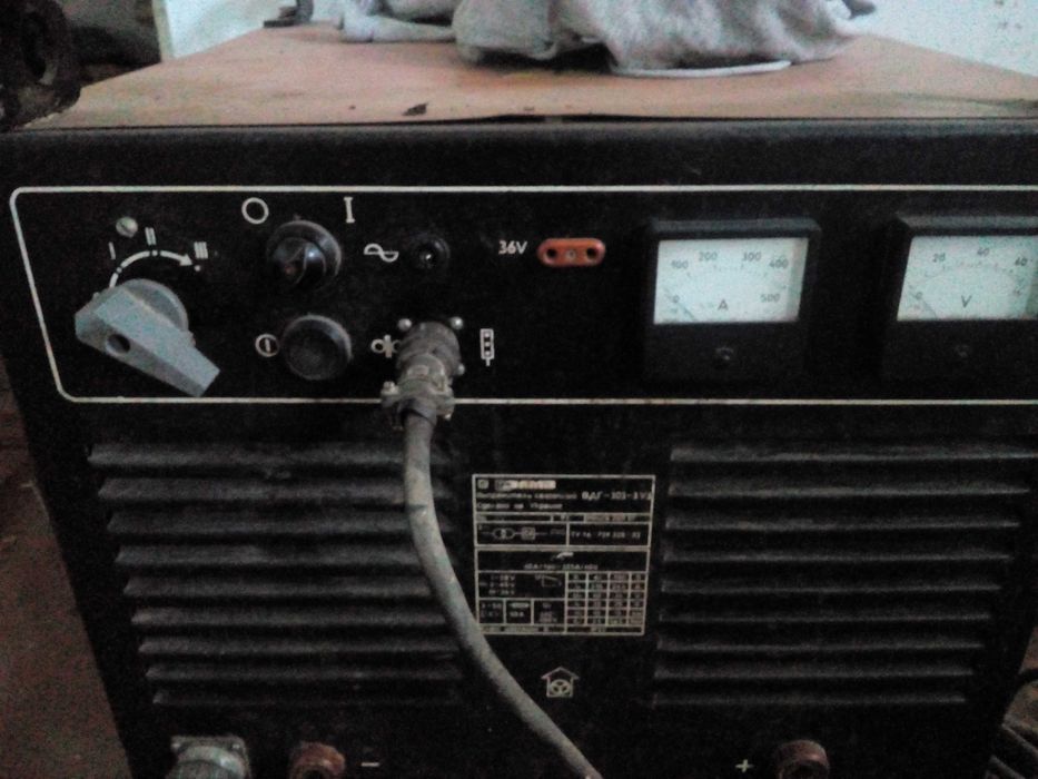 продам : Аппарат сварочный ВДГ-303У3-промышленный