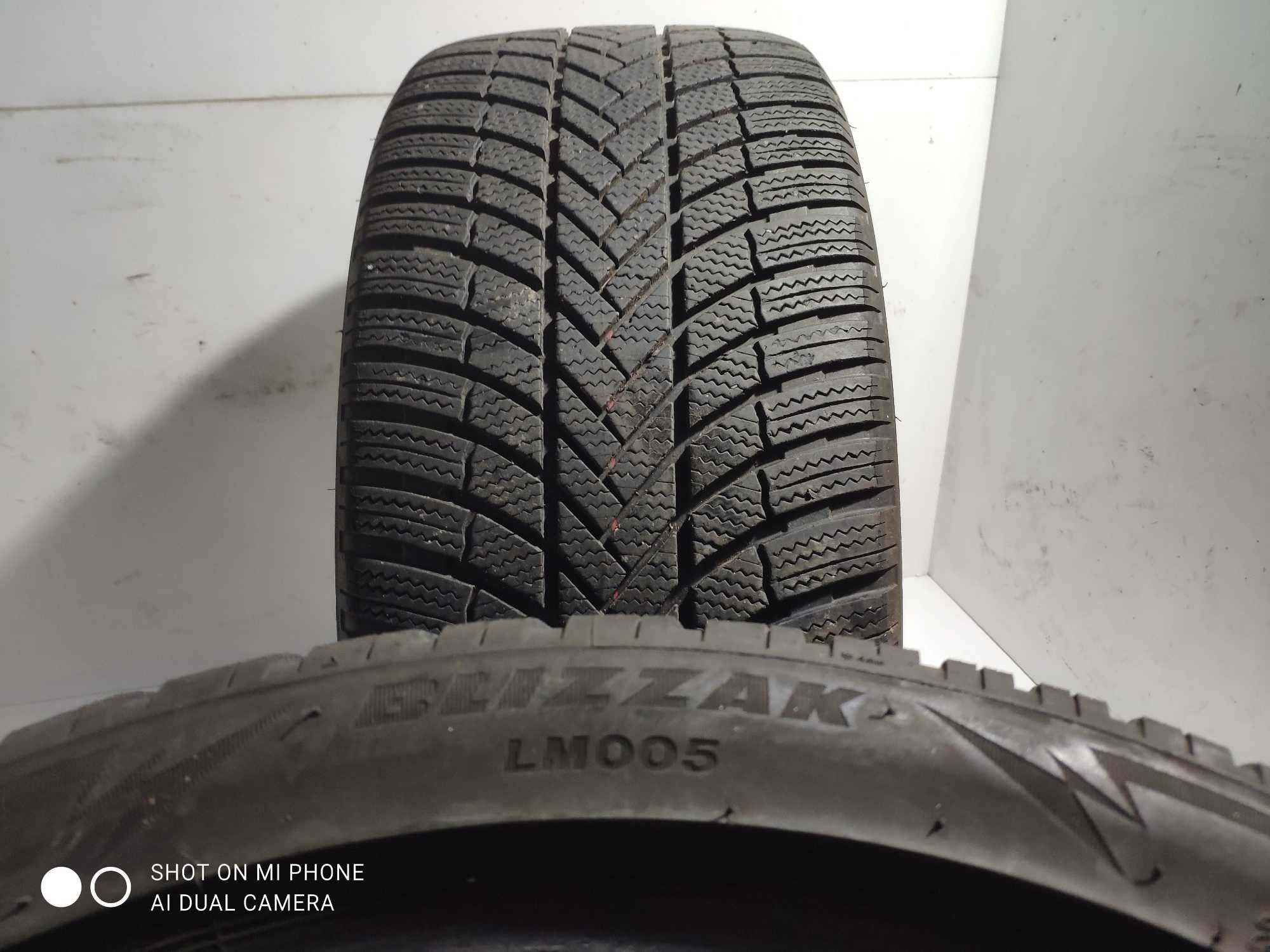 Opona Opony 245/40R19 BRIDGESTONE 98V BLIZZAK LM005 para 2szt zimowe