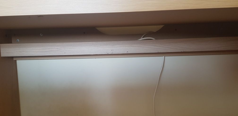 Secretária MALM 151x65 cm