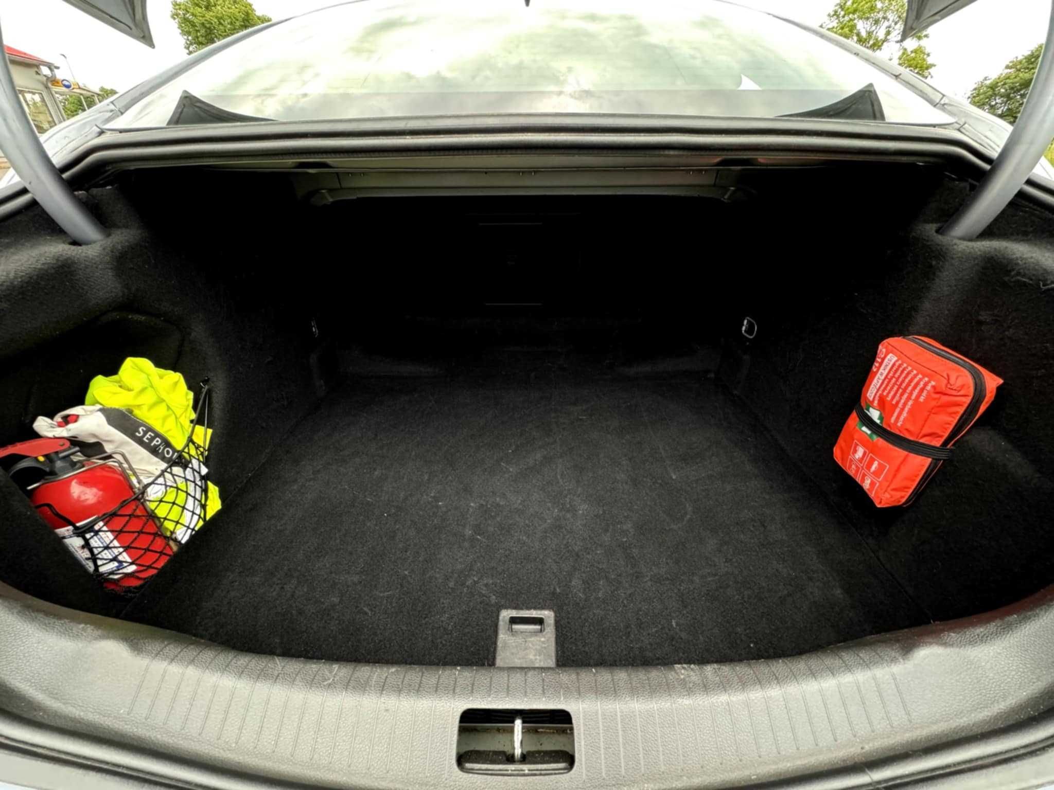 Opel Insignia Cosmo 2.0cdti 131km. 2009r. Sedan.
