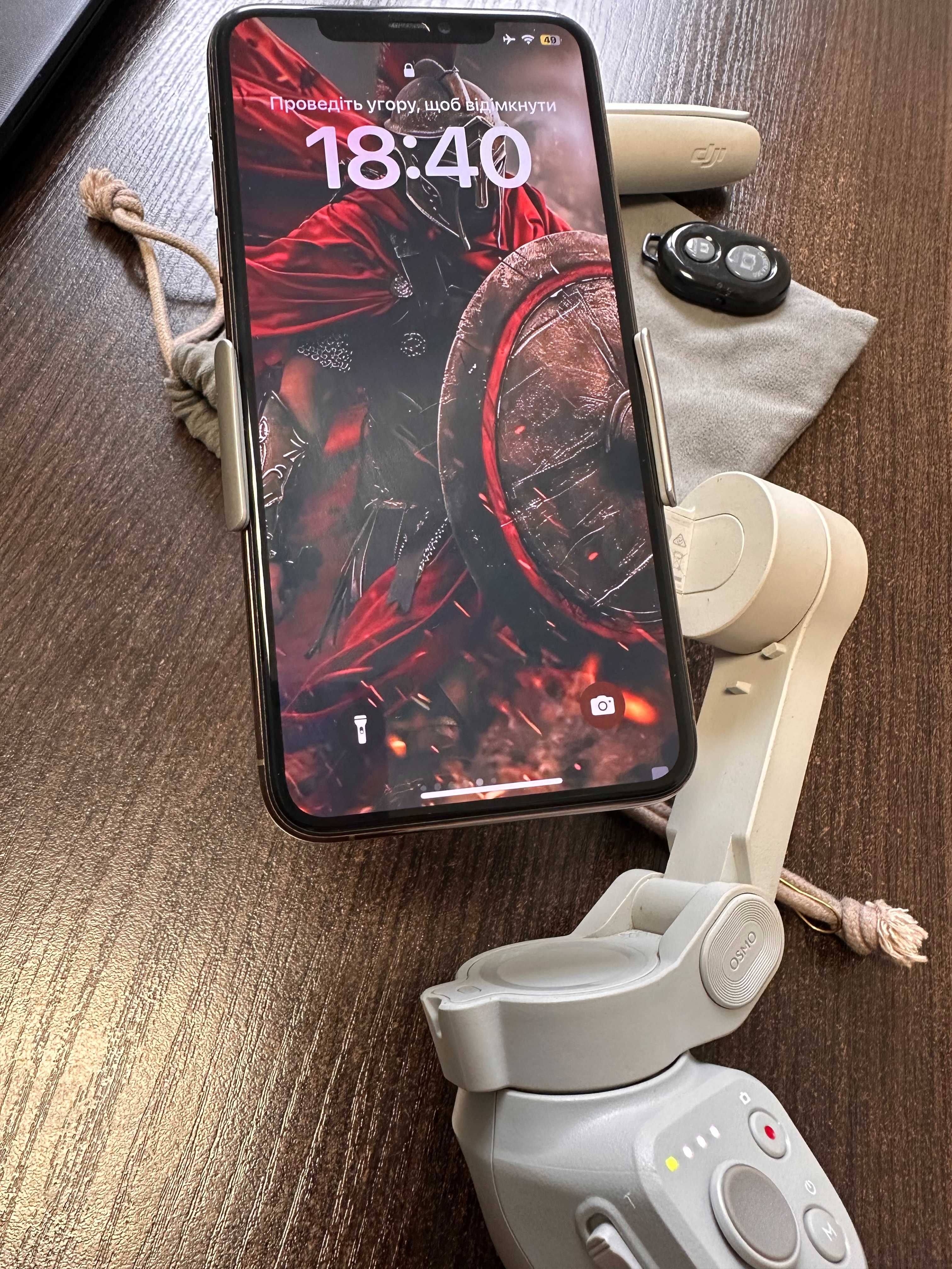 Apple iPhone 11 Pro Max Gold ( 256gb ) + Стабілізатор DJI OM 4