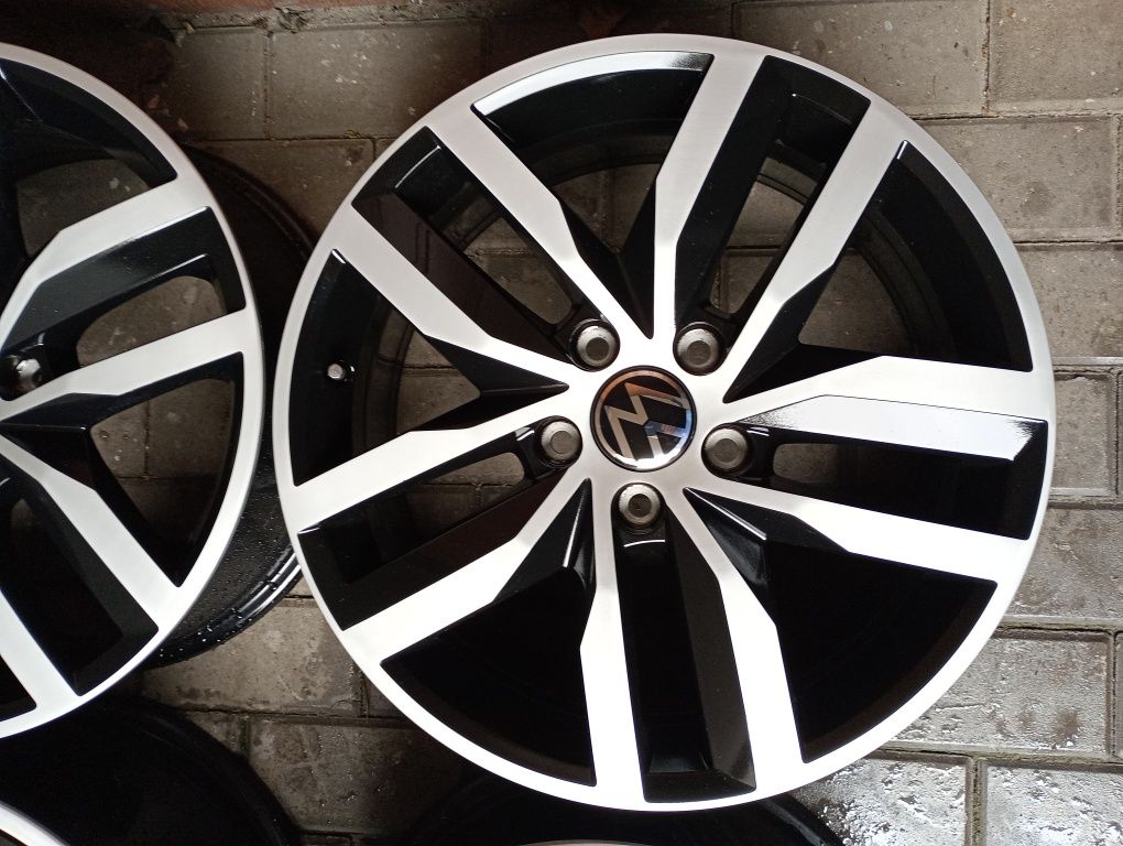 Alufelgi VW Golf 7 R Line r17 5x112 model MADRID