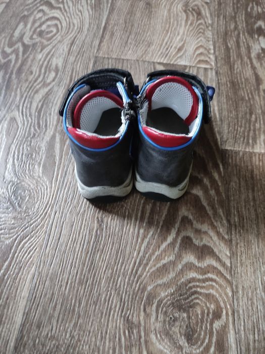 Дитячі ботіночки(ціна за дві пари)