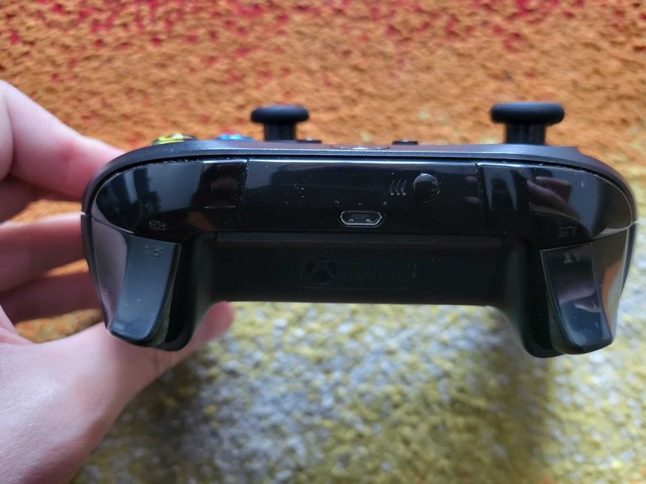 Oryginalny Pad Xbox ONE V2 - Stan BDB, Skup/Sprzedaż