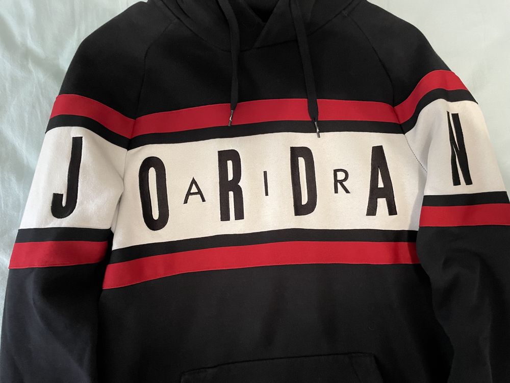 Sweat Preta Jordan