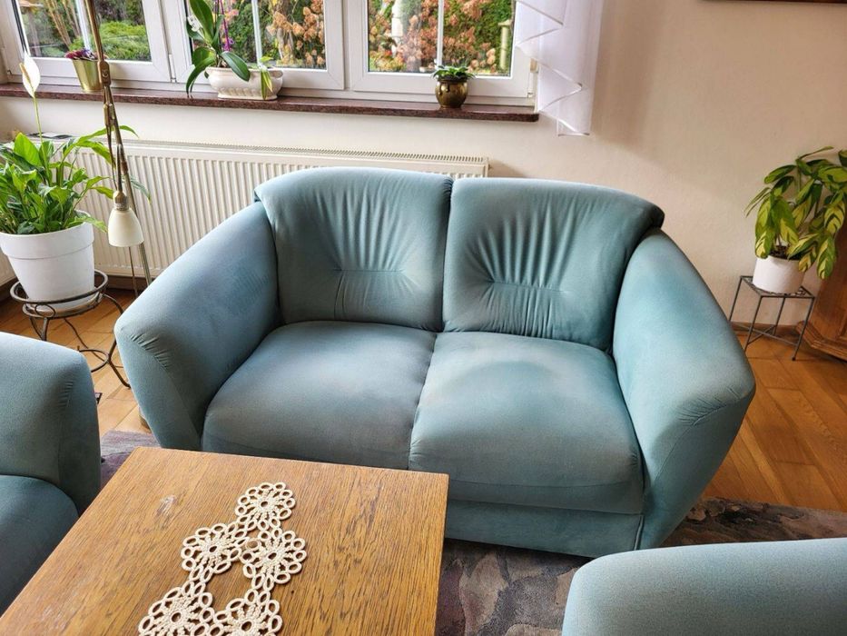 Zestaw wypoczynkowy 2 sofy i fotel