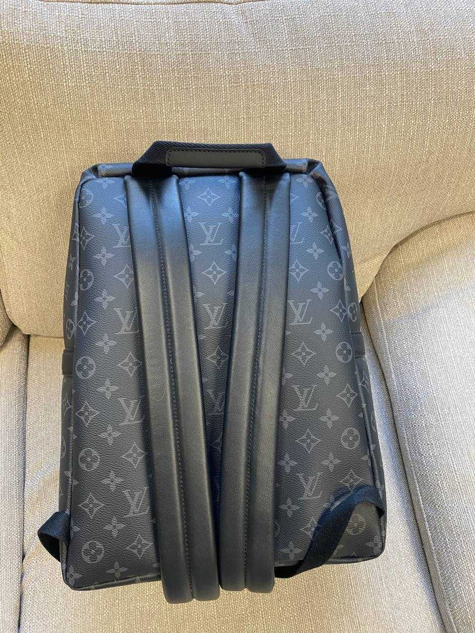 Оригінальний чоловічий Рюкзак Луї Вітон Louis Vuitton в чудовому стані