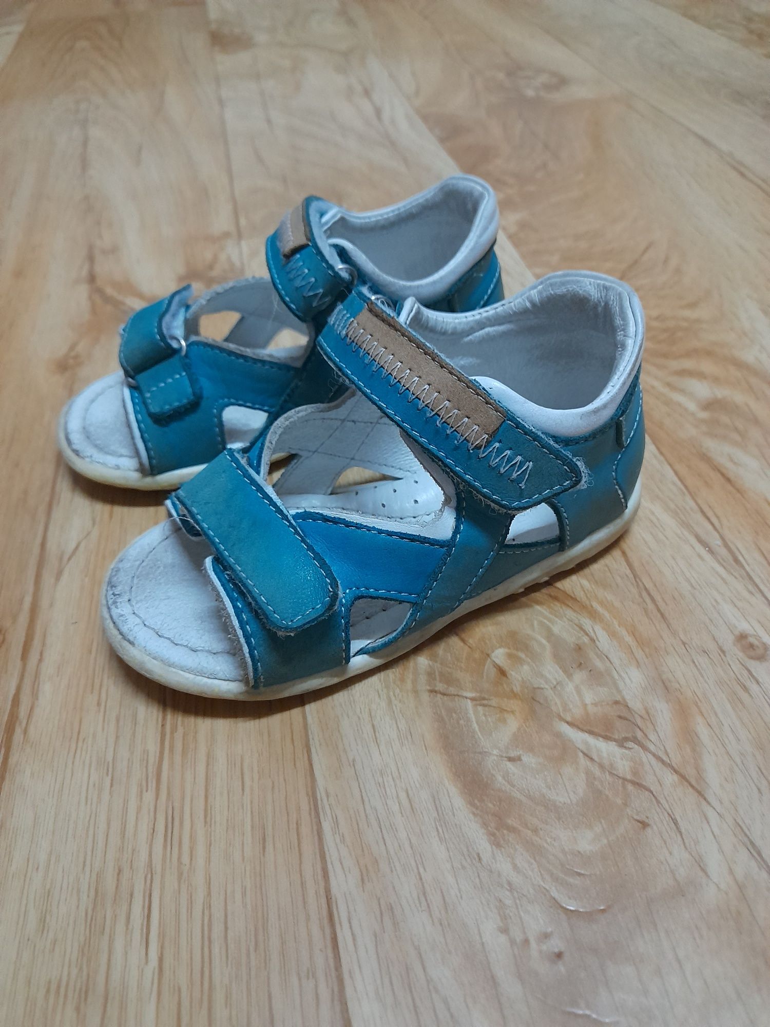 Buty sandały dla dziecka emel roczki r.23