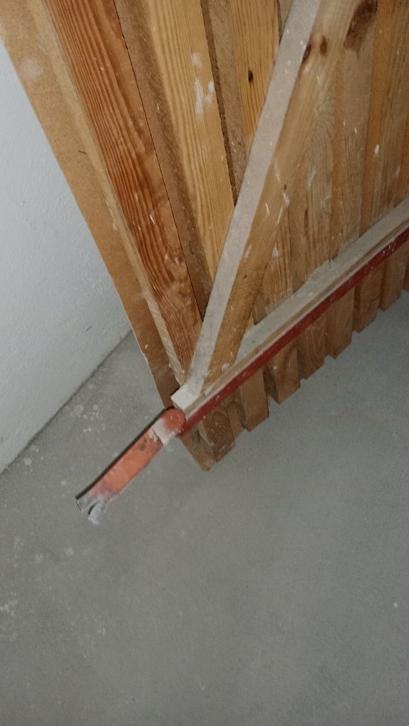Drzwi do piwnicy 80x200