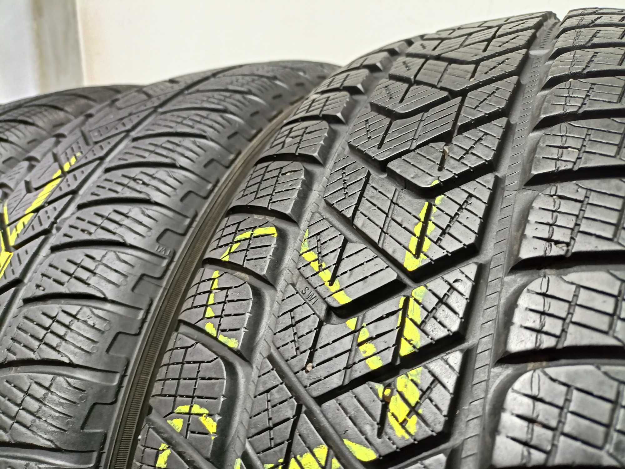 Pirelli Scorpion Winter 215/65/17 17r. 99H 2x7,2mm 2x5,4mm (2692)