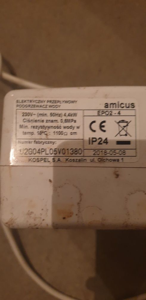 Podgrzewacz wody przepływowy elektryczny EPO2-4 Amicus