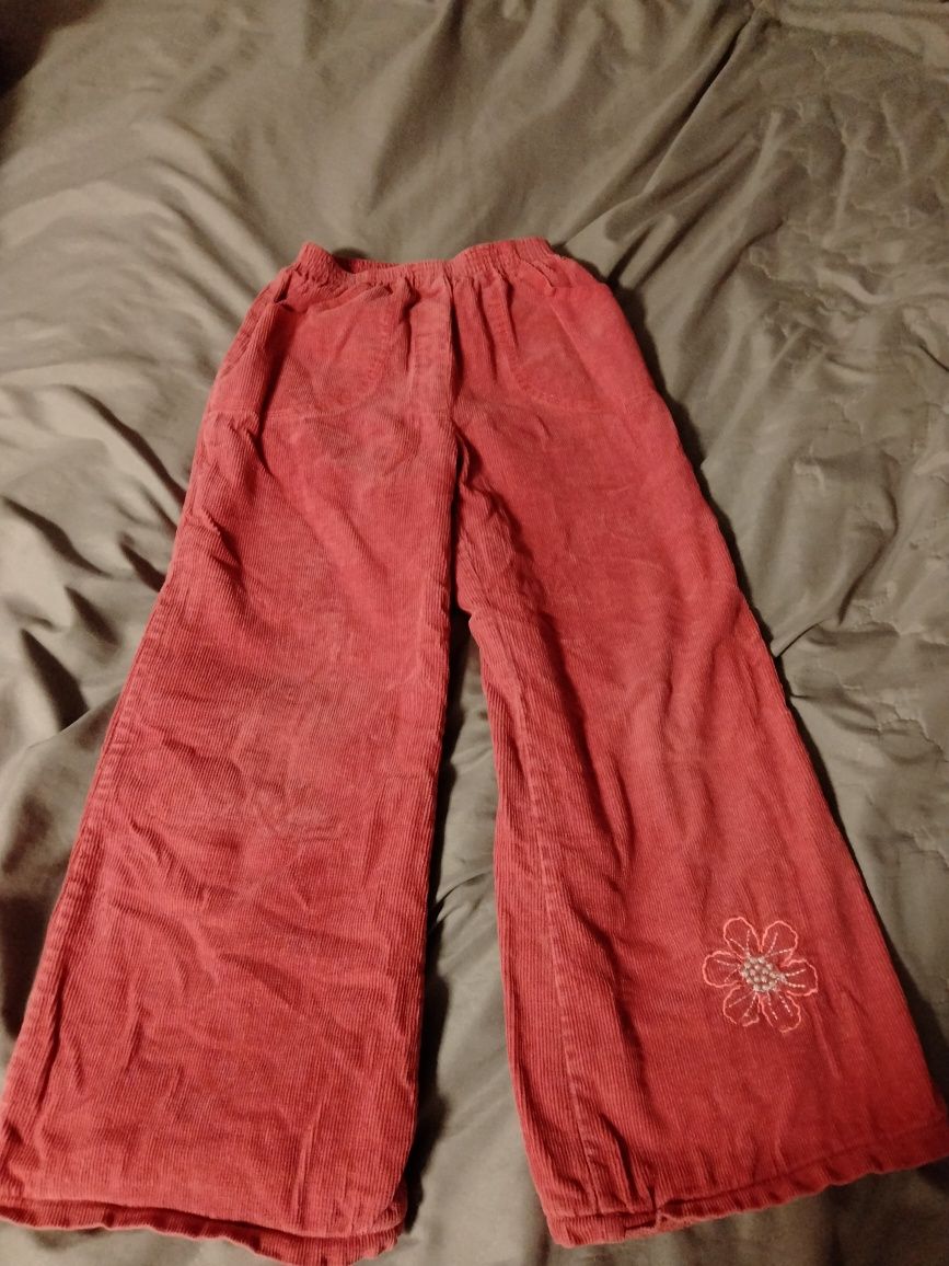 Spodnie struksowe ocieplane na zimę dla dziewczynki 140