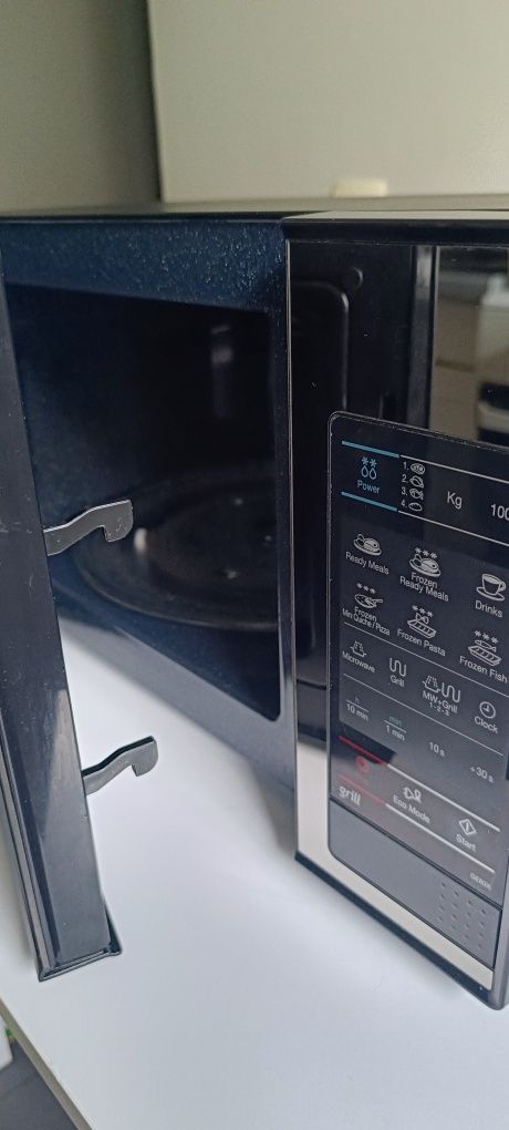 Mikrofalówka Samsung GE83X