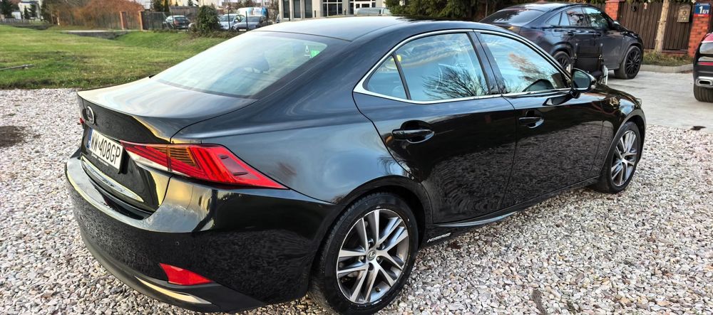 Lexus IS Lexus IS 300h Salon Polska