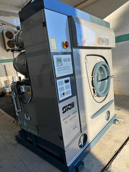 Máquina de Lavagem a Seco Industrial