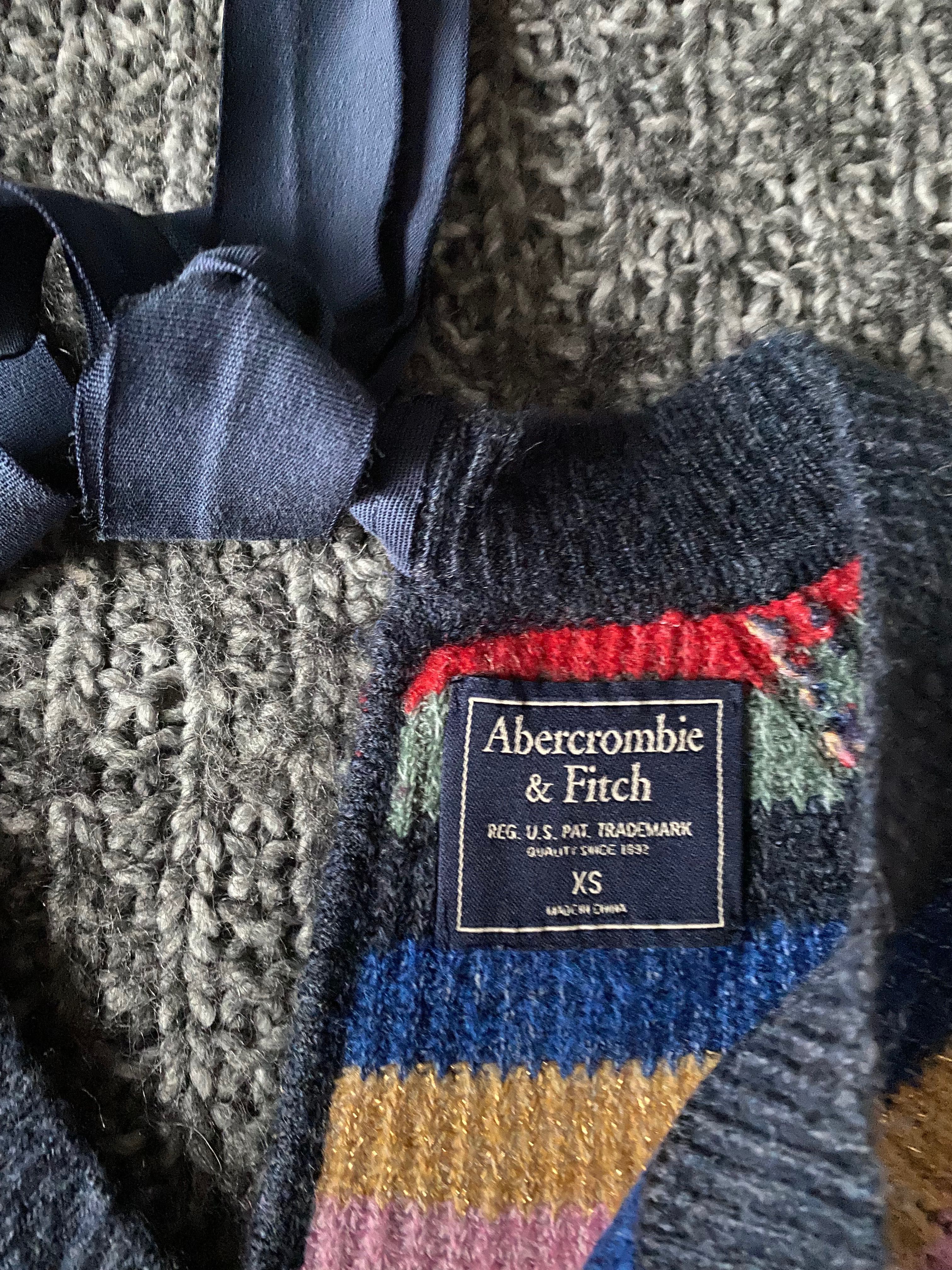 Sweter Abercombie&Fitch - rozmiar XS