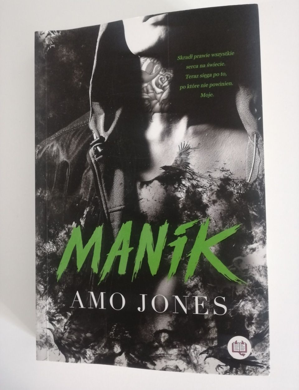 Manik- Amo Jones