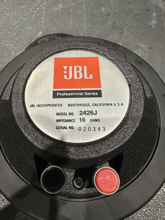 Drives agudos JBL 2426J 2” em bom estado