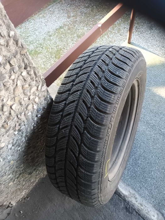 Felgi stalowe z oponami zimowymi ford mk2