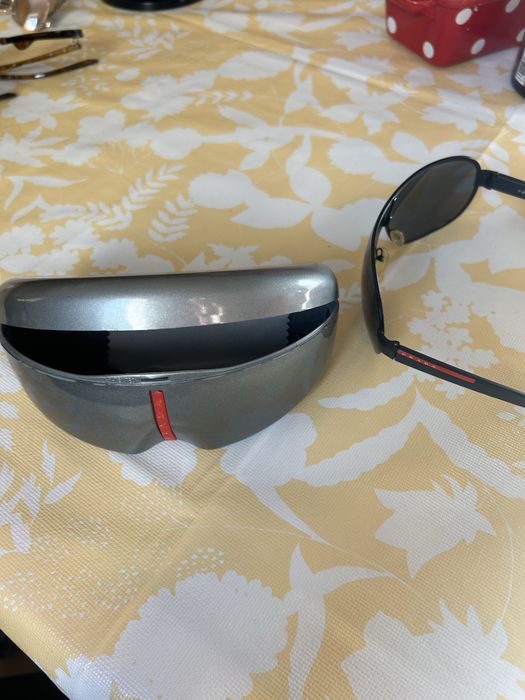 óculos de sol de homem PRADA