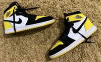 Nike Air Jordan 1 Mid Yellow Toe original