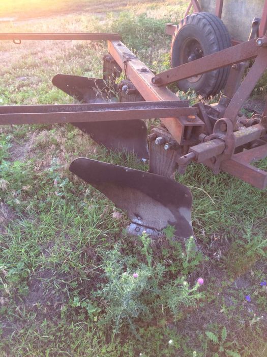 Трактор Білорус 80.1 + Плуг