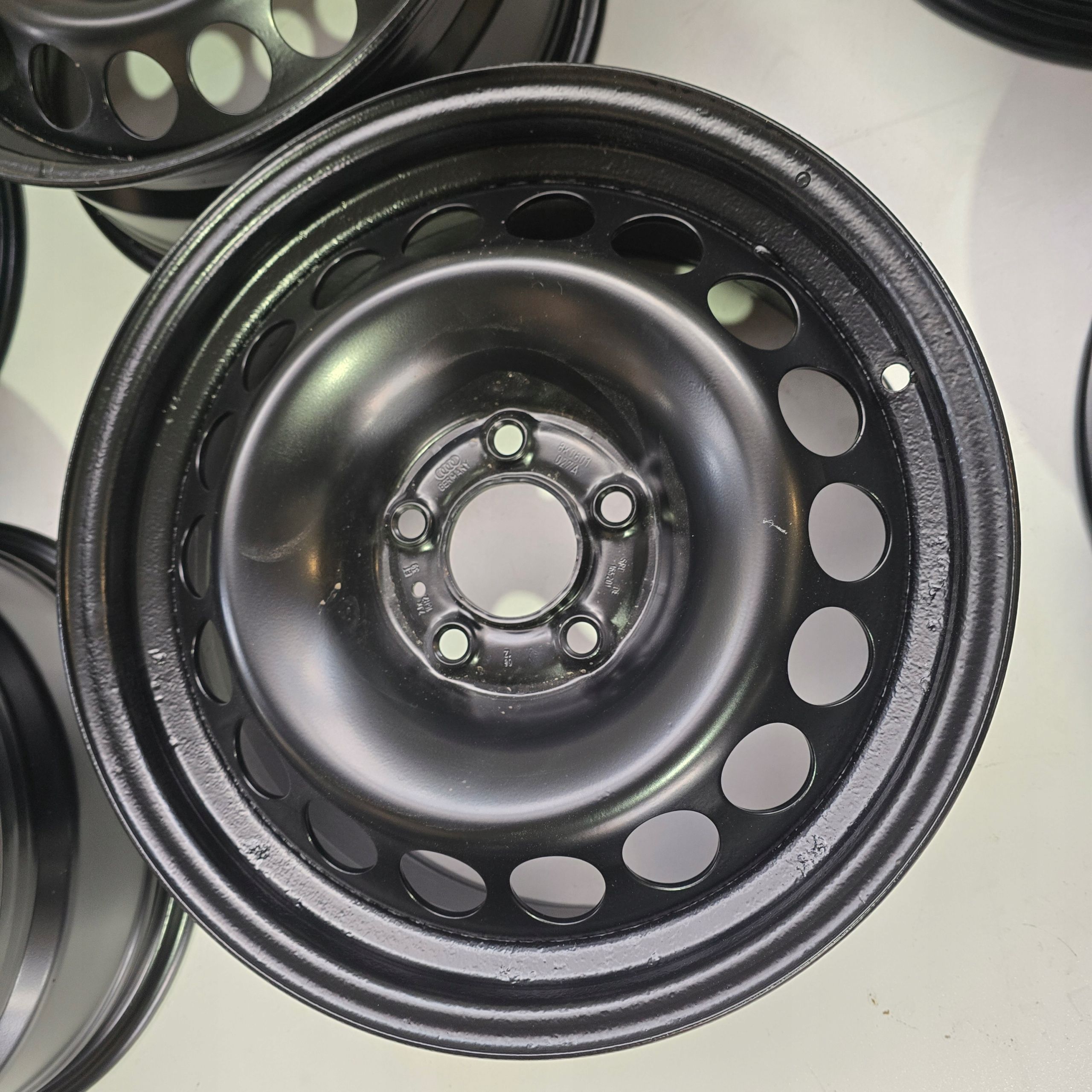Audi A4 B8 8K0 5X112 16'' ET39 4X