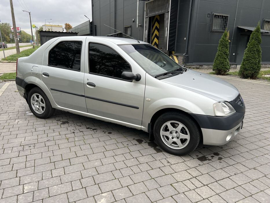 Оренда авто Дачіа Логан