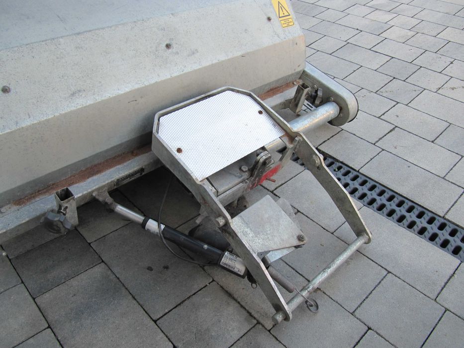 Zamiatarka Szczotka Traktorek Husqvarna Rider PF 21