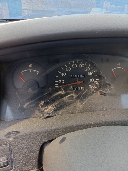 Vendo Mitsubishi L 400