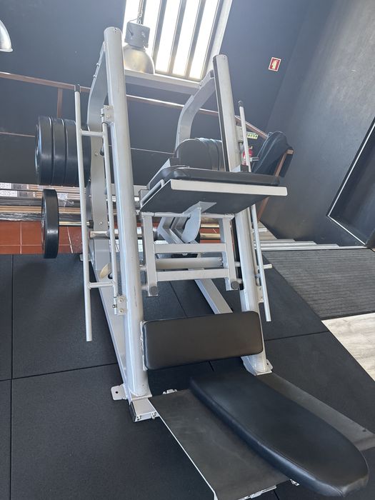Leg Press Hack Squat
